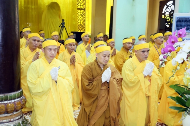 Thỉnh linh mô cố Hòa thượng Thích Quang Đạo tham Phật - yết Tổ