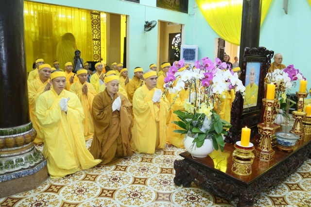 Thỉnh linh mô cố Hòa thượng Thích Quang Đạo tham Phật - yết Tổ