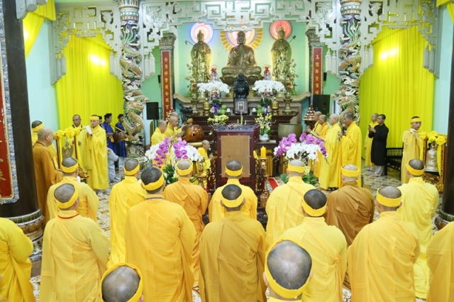 Thỉnh linh mô cố Hòa thượng Thích Quang Đạo tham Phật - yết Tổ