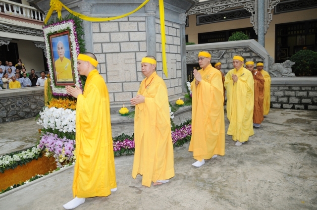 Thỉnh linh mô cố Hòa thượng Thích Quang Đạo tham Phật - yết Tổ