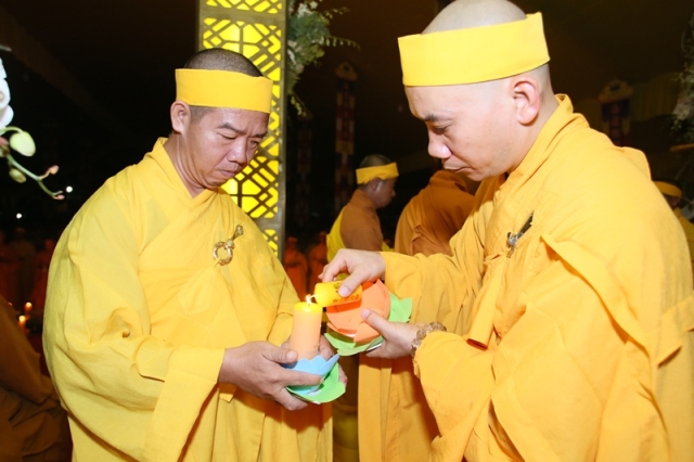 Đêm thắp nến tri ân &#039;Nghe lời di huấn&#039; của cố HT. Thích Quang Đạo