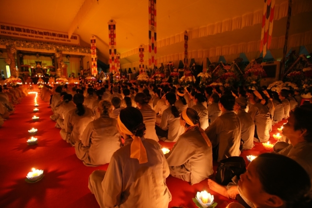 Đêm thắp nến tri ân &#039;Nghe lời di huấn&#039; của cố HT. Thích Quang Đạo