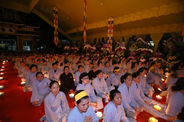 Đêm thắp nến tri ân &#039;Nghe lời di huấn&#039; của cố HT. Thích Quang Đạo