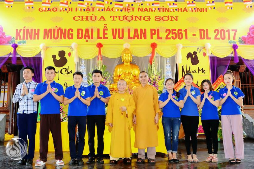 Tổng kết chương trình Lễ Vu Lan và “Trao Tặng Yêu Thương” cho 400 hộ khó khăn và 300 học sinh hiếu học tại Hà Tĩnh (C114)
