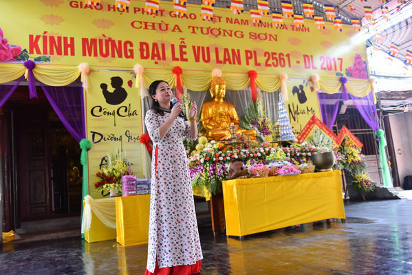 Tổng kết chương trình Lễ Vu Lan và “Trao Tặng Yêu Thương” cho 400 hộ khó khăn và 300 học sinh hiếu học tại Hà Tĩnh (C114)