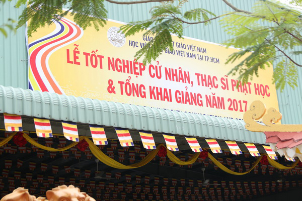 Tổng kết Lễ Tốt Nghiệp Tại HVPGVN CS Lê Minh Xuân và Lễ Húy Kỵ tại chùa Giác Ngộ (C123)