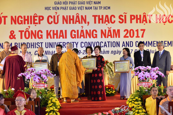 Tổng kết Lễ Tốt Nghiệp Tại HVPGVN CS Lê Minh Xuân và Lễ Húy Kỵ tại chùa Giác Ngộ (C123)