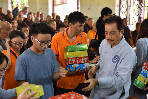 QUỸ ĐẠO PHẬT NGÀY NAY_ TỔNG KẾT CÚNG DƯỜNG TRƯỜNG HẠ TẠI CHÙA ẤN QUANG, ĐỒNG NAI VÀ VŨNG TÀU C108-1