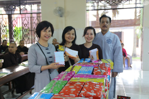 QUỸ ĐẠO PHẬT NGÀY NAY_ TỔNG KẾT CÚNG DƯỜNG TRƯỜNG HẠ TẠI CHÙA ẤN QUANG, ĐỒNG NAI VÀ VŨNG TÀU C108-1