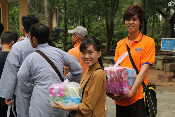 QUỸ ĐẠO PHẬT NGÀY NAY_ TỔNG KẾT CÚNG DƯỜNG TRƯỜNG HẠ TẠI CHÙA ẤN QUANG, ĐỒNG NAI VÀ VŨNG TÀU C108-1