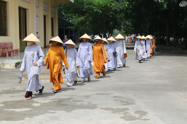QUỸ ĐẠO PHẬT NGÀY NAY_ TỔNG KẾT CÚNG DƯỜNG TRƯỜNG HẠ TẠI CHÙA ẤN QUANG, ĐỒNG NAI VÀ VŨNG TÀU C108-1