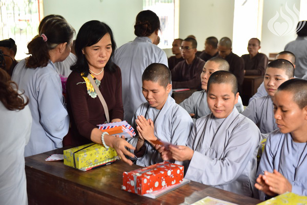 QUỸ ĐẠO PHẬT NGÀY NAY_ TỔNG KẾT CÚNG DƯỜNG TRƯỜNG HẠ TẠI CHÙA ẤN QUANG, ĐỒNG NAI VÀ VŨNG TÀU C108-1