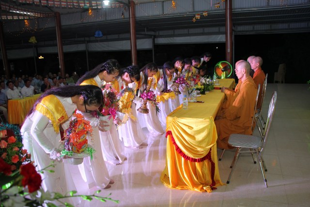 Thái Bình: Đại lễ Vu Lan Báo Hiếu tại chùa Văn Môn