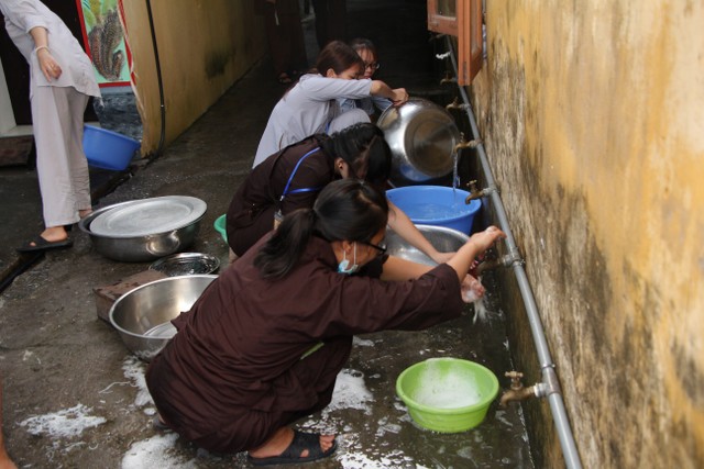 Thái Bình: Ngày thứ hai KTMH chùa Từ Xuyên - Fakebook