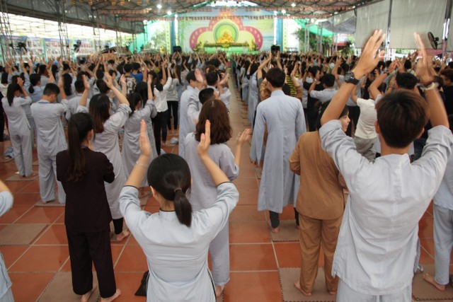 Thái Bình: Ngày thứ hai KTMH chùa Từ Xuyên - Fakebook