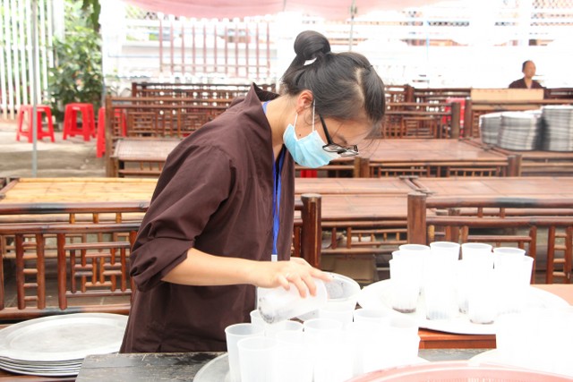 Thái Bình: Ngày thứ hai KTMH chùa Từ Xuyên - Fakebook