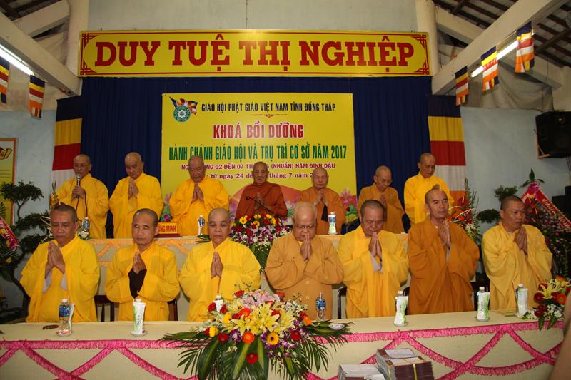 Đồng Tháp: Bế giảng Khóa hành chánh giáo hội năm 2017