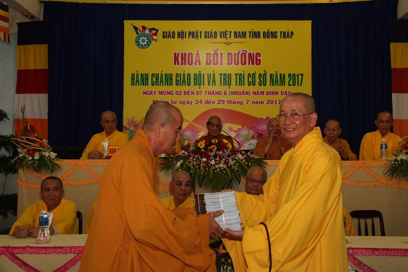 Đồng Tháp: Bế giảng Khóa hành chánh giáo hội năm 2017