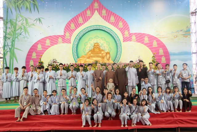 Thái Bình: Ngày thứ hai KTMH chùa Từ Xuyên - Fakebook