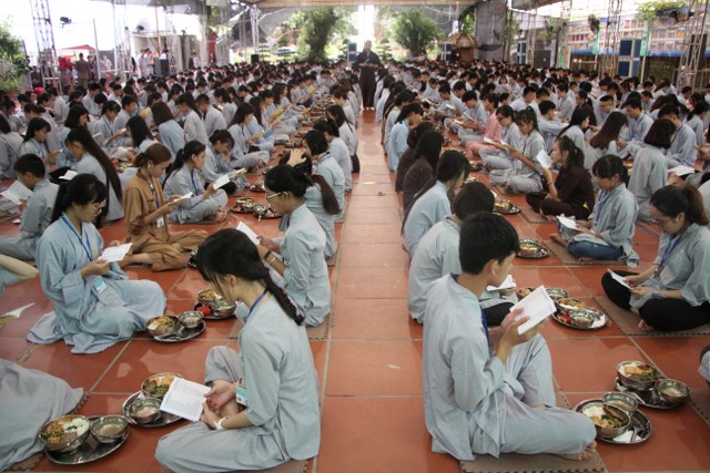 Thái Bình: Ngày thứ hai KTMH chùa Từ Xuyên - Fakebook