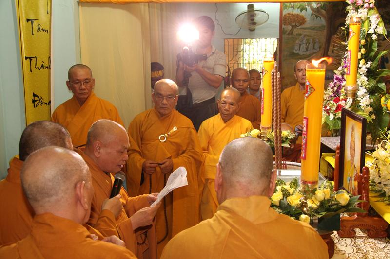 PG Đồng Tháp: Truy điệp và cung thỉnh Cố HT. Thích Thiện Hiệp nhập Bảo tháp
