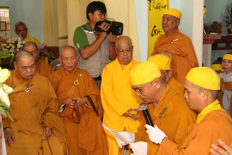 PG Đồng Tháp: Truy điệp và cung thỉnh Cố HT. Thích Thiện Hiệp nhập Bảo tháp