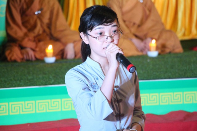 Thái Bình: “Con xin lỗi mẹ cha” – Đêm thắp nến tri ân chùa Từ Xuyên