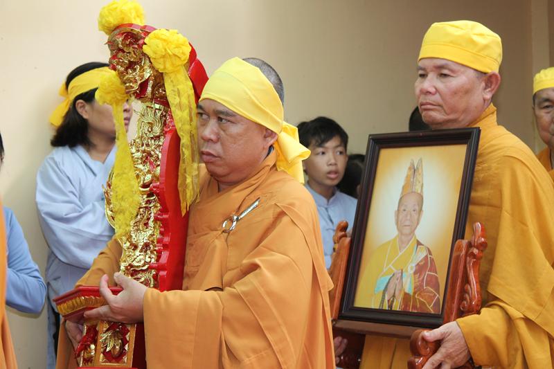 PG Đồng Tháp: Truy điệp và cung thỉnh Cố HT. Thích Thiện Hiệp nhập Bảo tháp