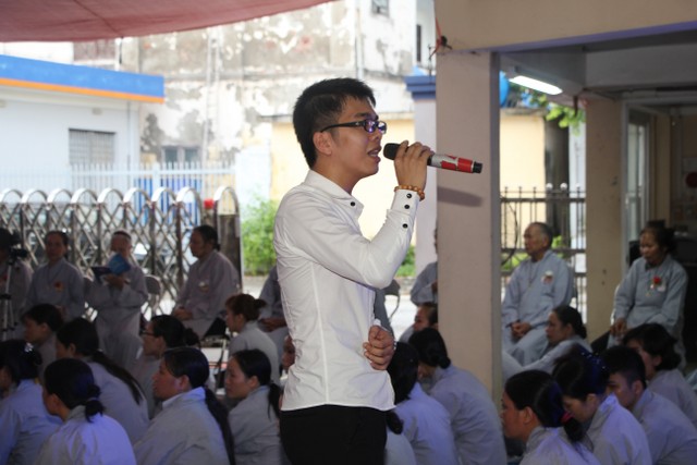 Thái Bình: Xí nghiệp may Đông Hưng tổ chức lễ Vu Lan