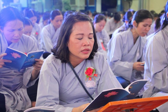 Thái Bình: Xí nghiệp may Đông Hưng tổ chức lễ Vu Lan