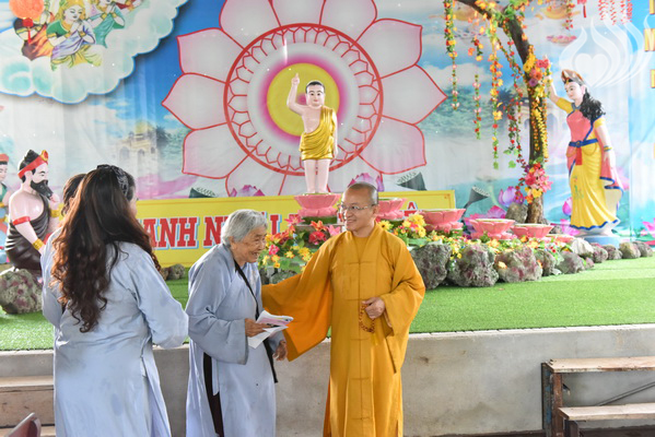 Tổng kết chương trình cúng dường trường hạ tại Quảng Ngãi và trao học bổng  “Kết Nối Yêu Thương” tại Quảng Nam (C118)