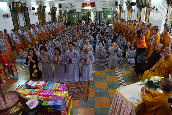 QUỸ ĐẠO PHẬT NGÀY NAY_ TỔNG KẾT CÚNG DƯỜNG TRƯỜNG HẠ TẠI CHÙA ẤN QUANG, ĐỒNG NAI VÀ VŨNG TÀU C108-1