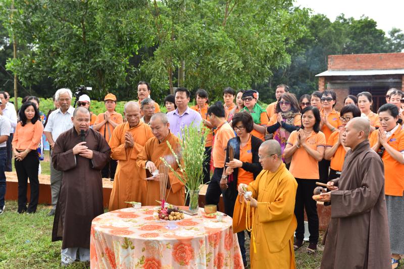 Lễ động thổ xây dựng 183 căn nhà cho 1000 kiều bào hồi cư từ Campuchia tại hồ Dầu Tiếng Tây Ninh