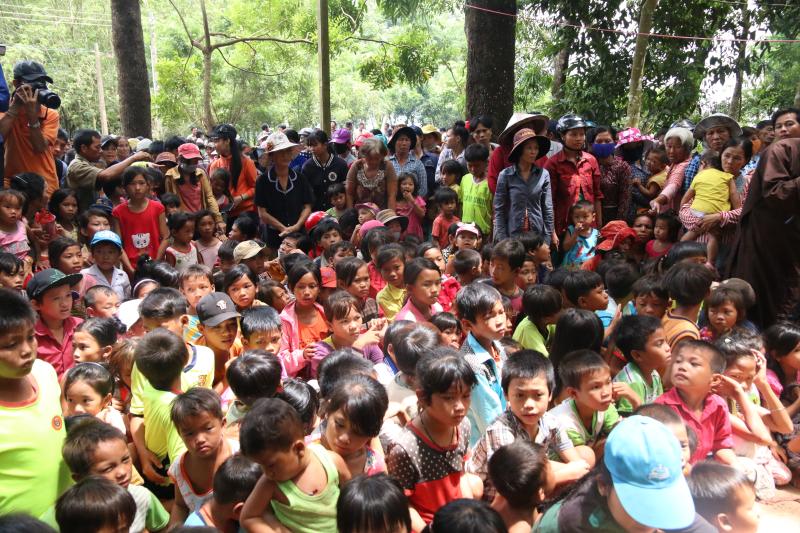 Lễ động thổ xây dựng 183 căn nhà cho 1000 kiều bào hồi cư từ Campuchia tại hồ Dầu Tiếng Tây Ninh