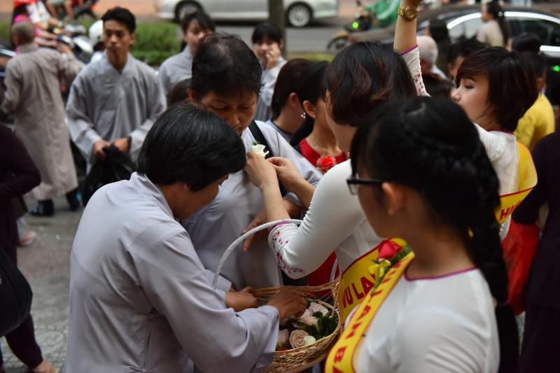 Xúc động lễ Vu Lan Báo Hiếu chùa Giác Ngộ Phật lịch 2017