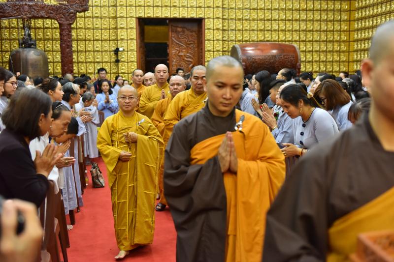 Xúc động lễ Vu Lan Báo Hiếu chùa Giác Ngộ Phật lịch 2017