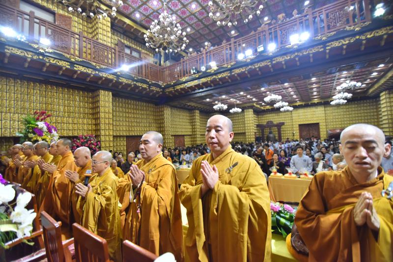 Xúc động lễ Vu Lan Báo Hiếu chùa Giác Ngộ Phật lịch 2017