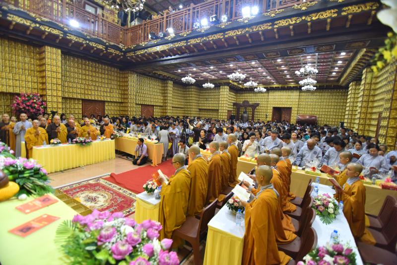 Xúc động lễ Vu Lan Báo Hiếu chùa Giác Ngộ Phật lịch 2017