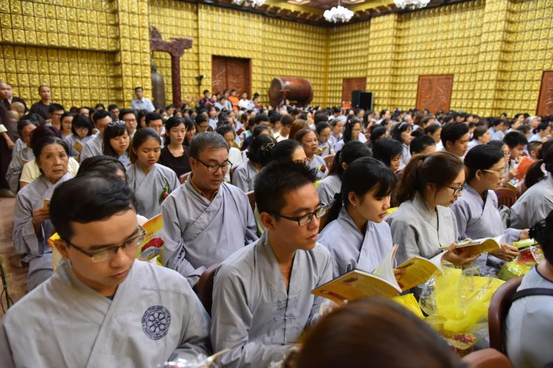 Xúc động lễ Vu Lan Báo Hiếu chùa Giác Ngộ Phật lịch 2017