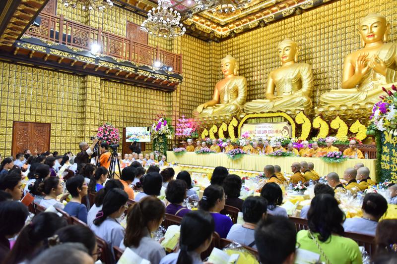 Xúc động lễ Vu Lan Báo Hiếu chùa Giác Ngộ Phật lịch 2017