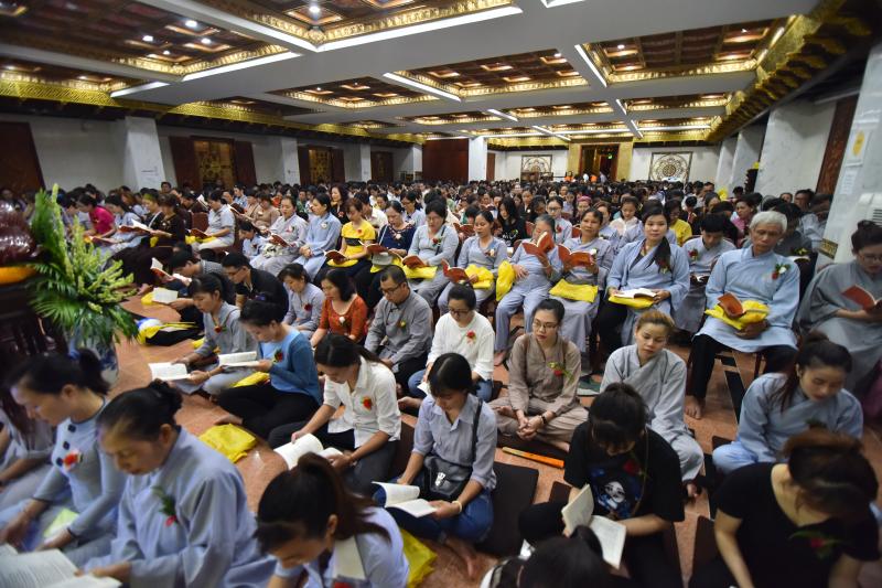 Xúc động lễ Vu Lan Báo Hiếu chùa Giác Ngộ Phật lịch 2017