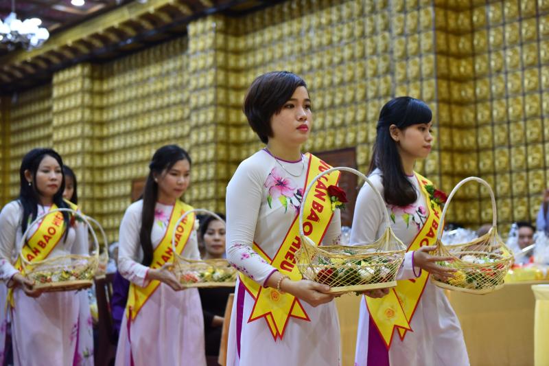 Xúc động lễ Vu Lan Báo Hiếu chùa Giác Ngộ Phật lịch 2017