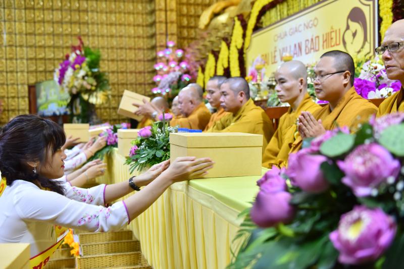 Xúc động lễ Vu Lan Báo Hiếu chùa Giác Ngộ Phật lịch 2017