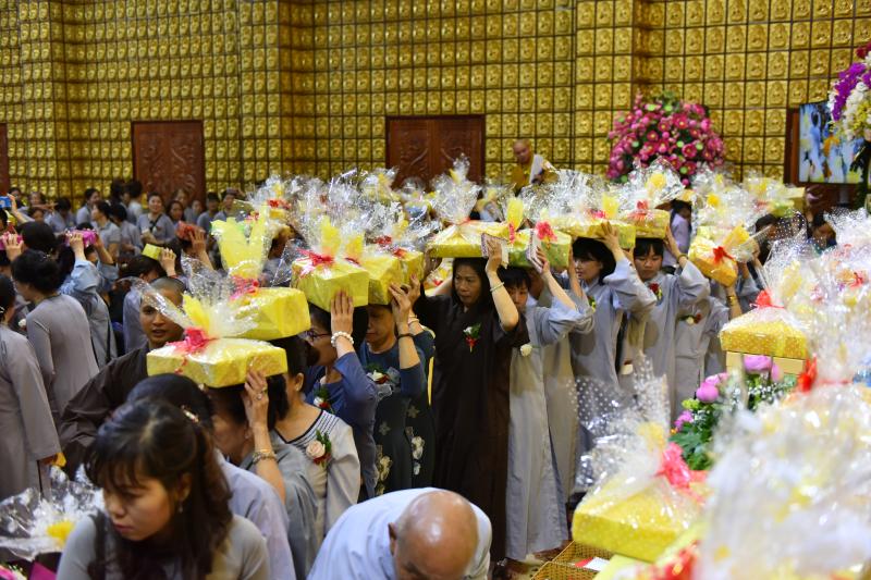 Xúc động lễ Vu Lan Báo Hiếu chùa Giác Ngộ Phật lịch 2017