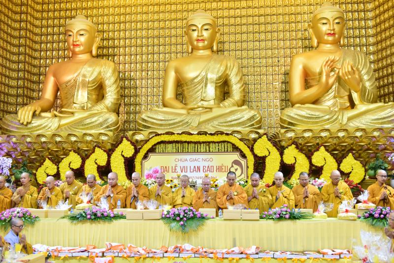 Xúc động lễ Vu Lan Báo Hiếu chùa Giác Ngộ Phật lịch 2017