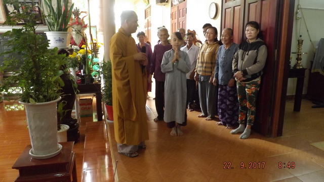 Tấm lòng của người con xa xứ