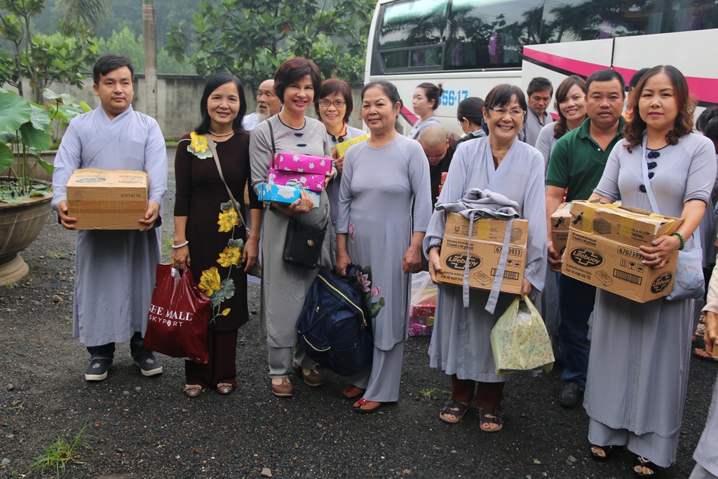 QUỸ ĐẠO PHẬT NGÀY NAY_ TỔNG KẾT CÚNG DƯỜNG TRƯỜNG HẠ TẠI CHÙA ẤN QUANG, ĐỒNG NAI VÀ VŨNG TÀU C108-1