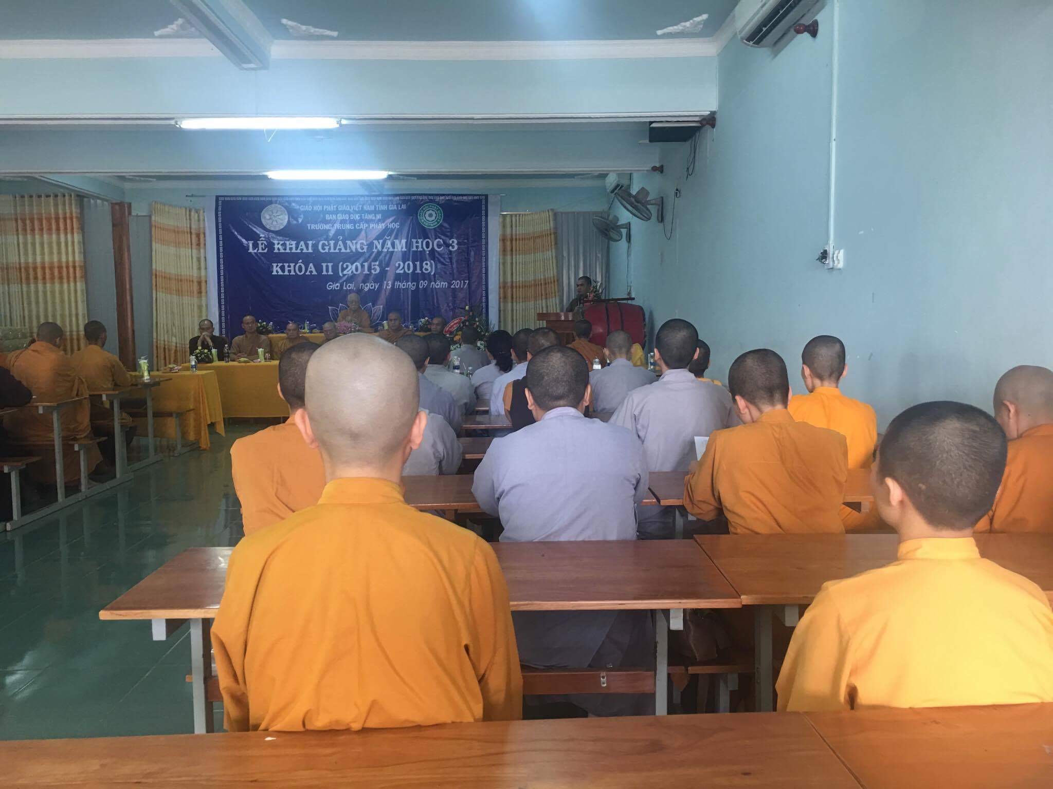 Gia Lai: Trường Trung Cấp Phật Học khai giảng năm học thứ 3 Khoá II ( 2015-2018)