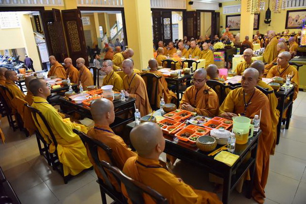 QUỸ ĐẠO PHẬT NGÀY NAY_ TỔNG KẾT CÚNG DƯỜNG TRƯỜNG HẠ TẠI CHÙA ẤN QUANG, ĐỒNG NAI VÀ VŨNG TÀU C108-1