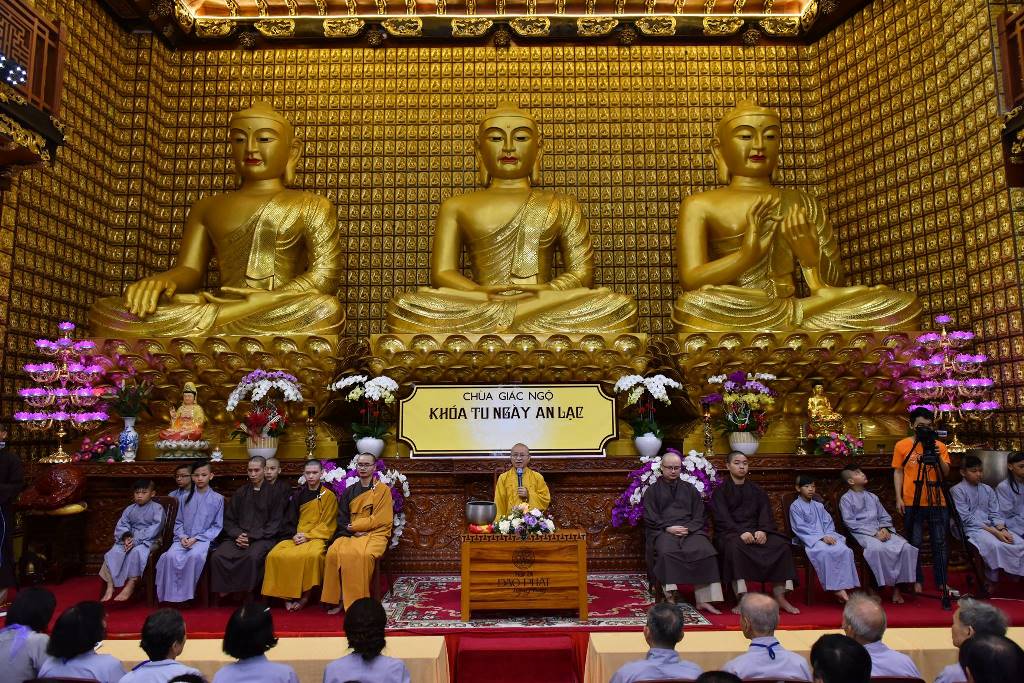 Chùa Giác Ngộ: Khóa tu Ngày an lạc thứ 33